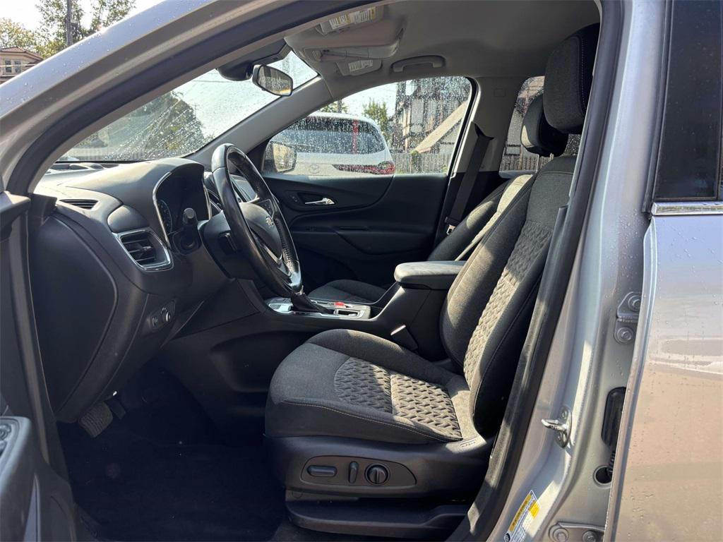 used 2022 Chevrolet Equinox car, priced at $15,500