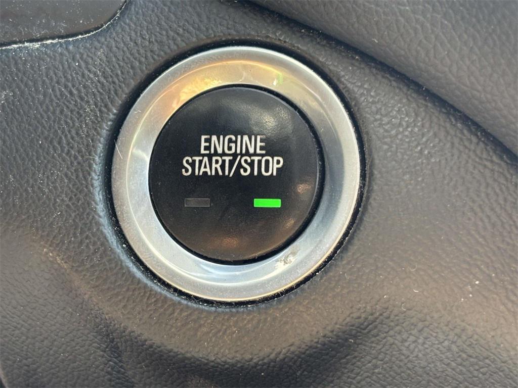 used 2022 Chevrolet Equinox car, priced at $15,500