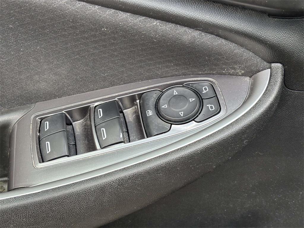 used 2020 Chevrolet Malibu car, priced at $14,100