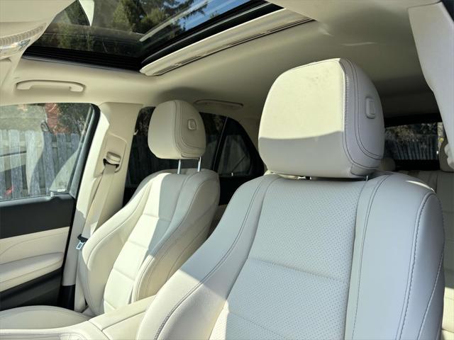 used 2025 Mercedes-Benz GLE 350 car, priced at $62,000