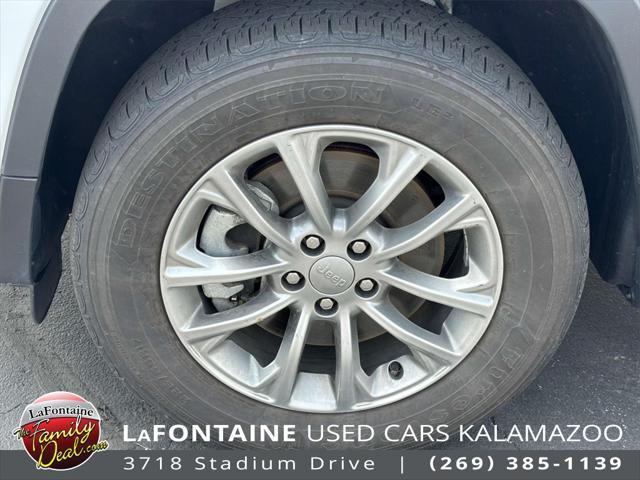 used 2022 Jeep Cherokee car, priced at $24,496