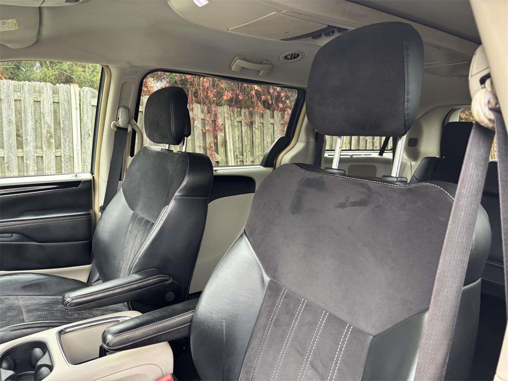 used 2014 Chrysler Town & Country car, priced at $5,950