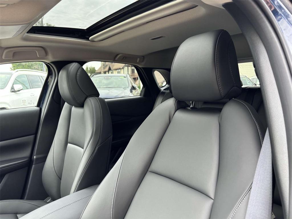 new 2025 Mazda CX-30 car