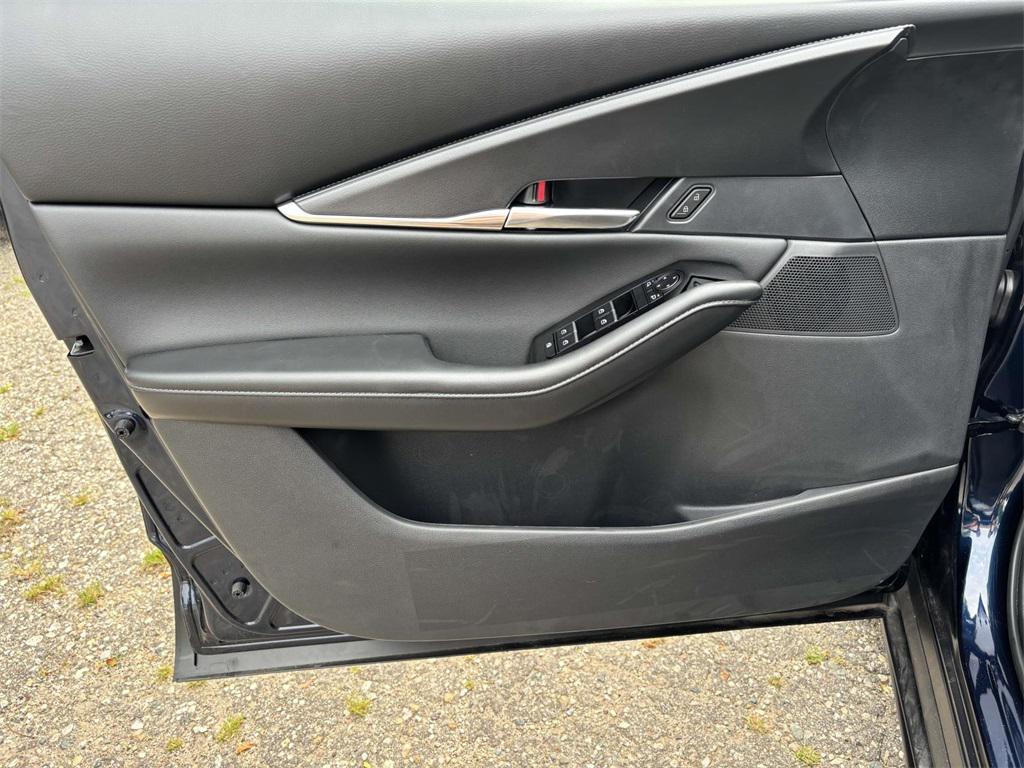 new 2025 Mazda CX-30 car