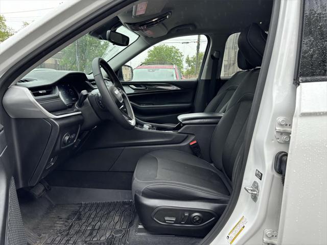 used 2023 Jeep Grand Cherokee car, priced at $26,900