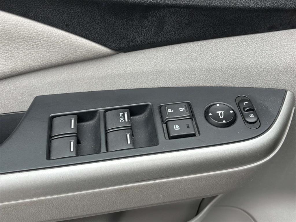 used 2014 Honda CR-V car, priced at $12,560