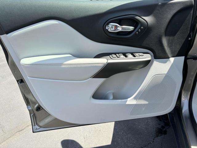 used 2020 Jeep Cherokee car, priced at $18,716