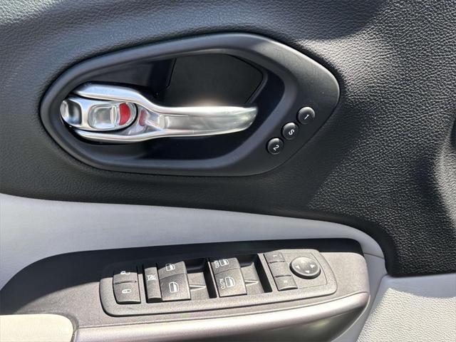 used 2020 Jeep Cherokee car, priced at $18,716