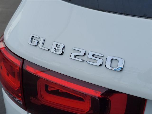 used 2023 Mercedes-Benz GLB 250 car, priced at $41,000