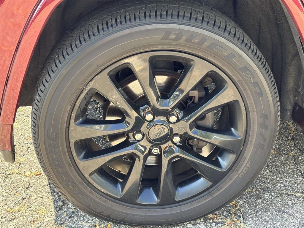 used 2018 Jeep Grand Cherokee car, priced at $17,350