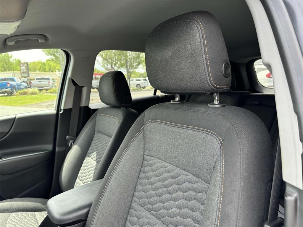 used 2021 Chevrolet Equinox car, priced at $13,495
