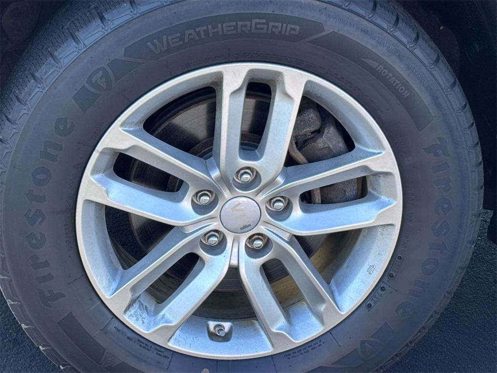 used 2015 Kia Sorento car, priced at $9,438