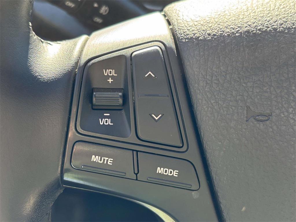 used 2015 Kia Sorento car, priced at $9,438