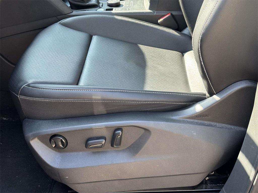 used 2021 Volkswagen Atlas car, priced at $16,195