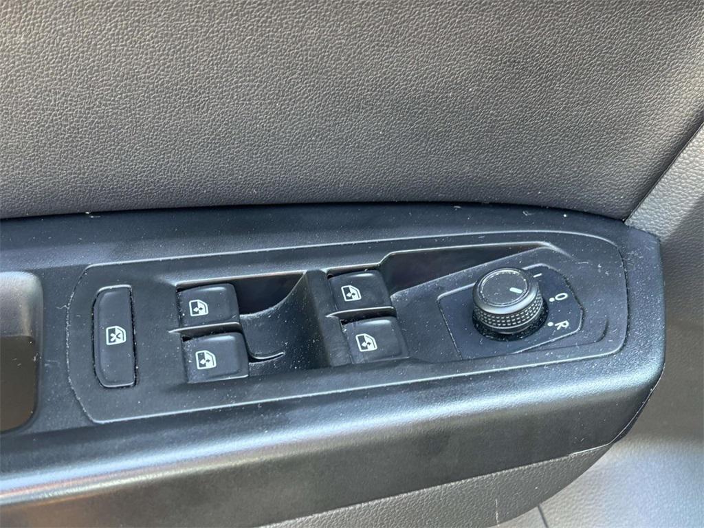 used 2021 Volkswagen Atlas car, priced at $16,195