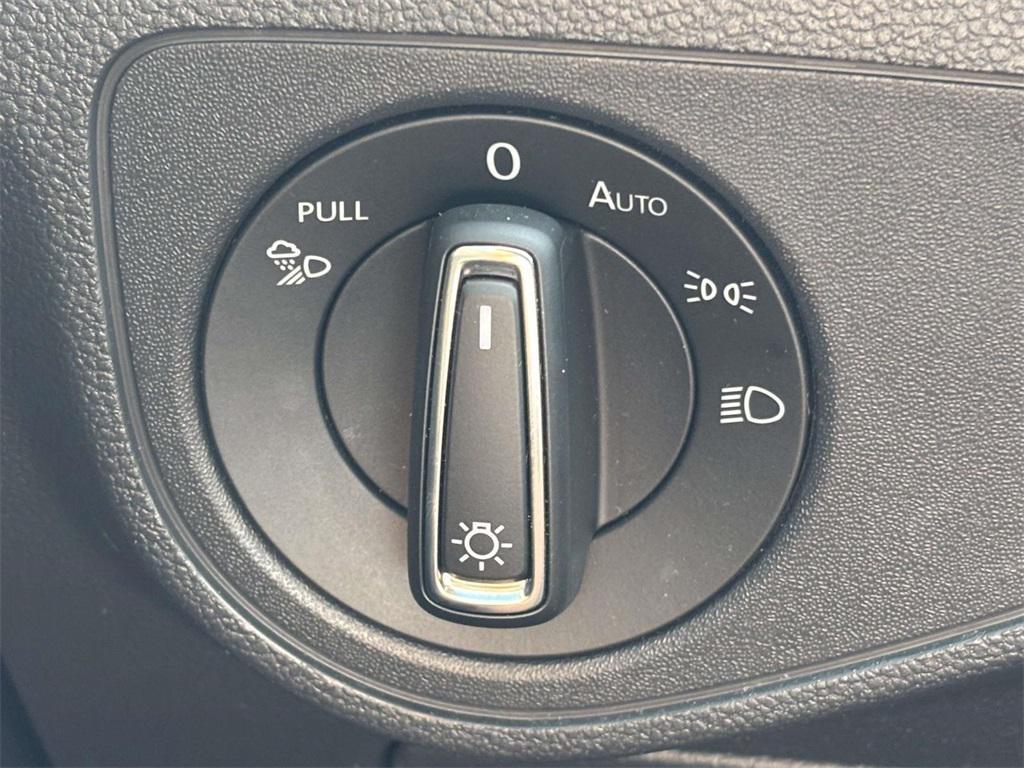 used 2021 Volkswagen Atlas car, priced at $16,195