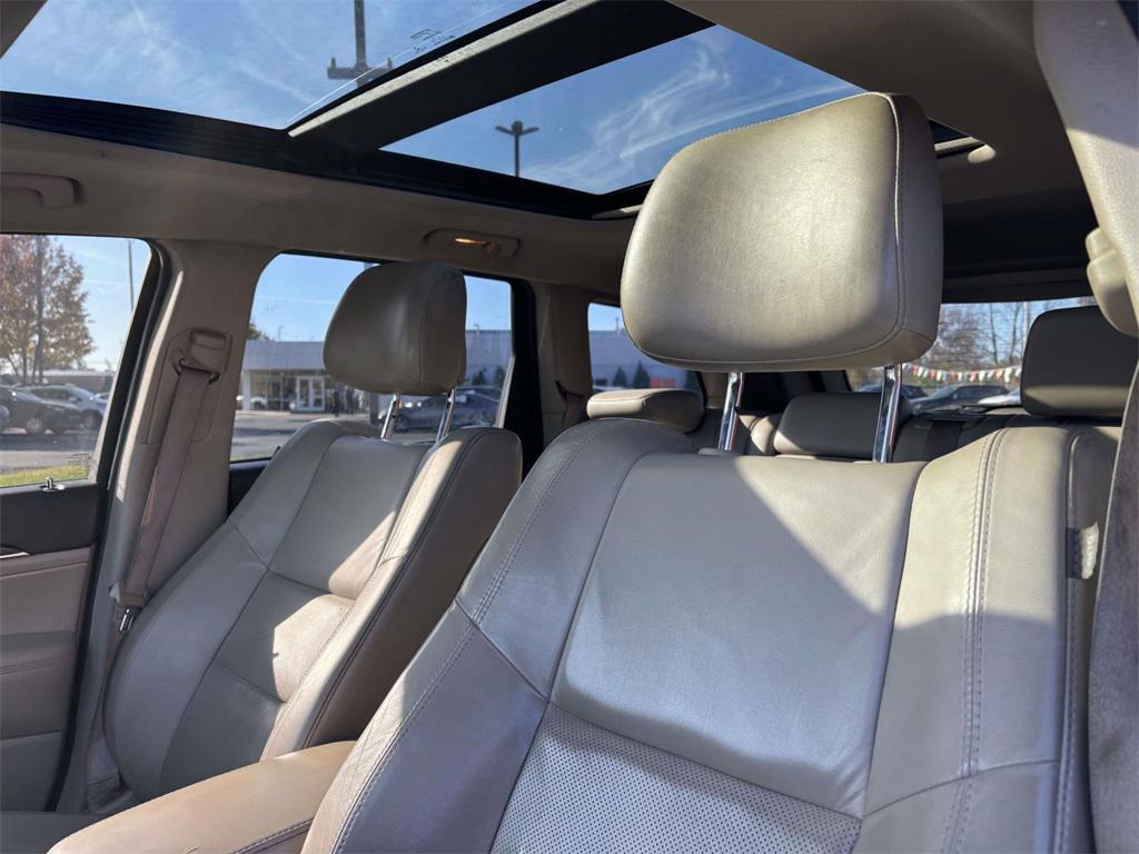 used 2014 Jeep Grand Cherokee car, priced at $11,179