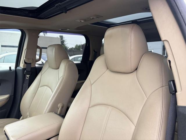 used 2012 GMC Acadia car, priced at $9,500