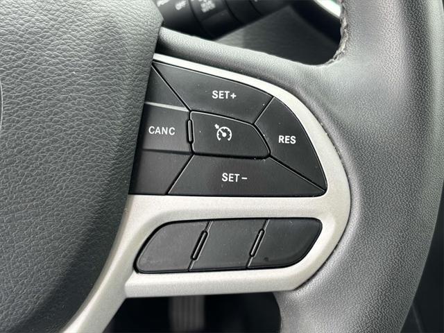 used 2022 Jeep Cherokee car, priced at $23,822