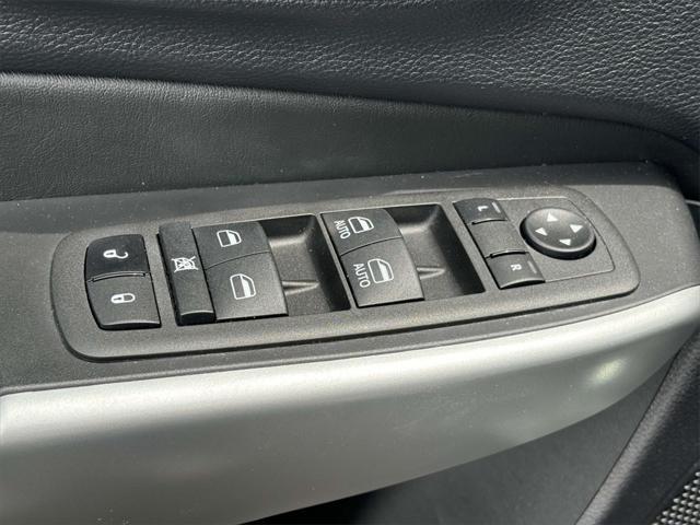 used 2022 Jeep Cherokee car, priced at $23,822