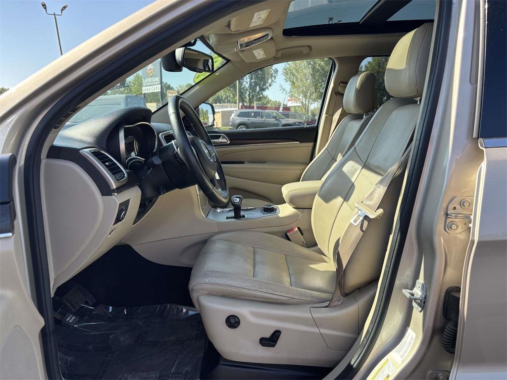 used 2014 Jeep Grand Cherokee car, priced at $13,839