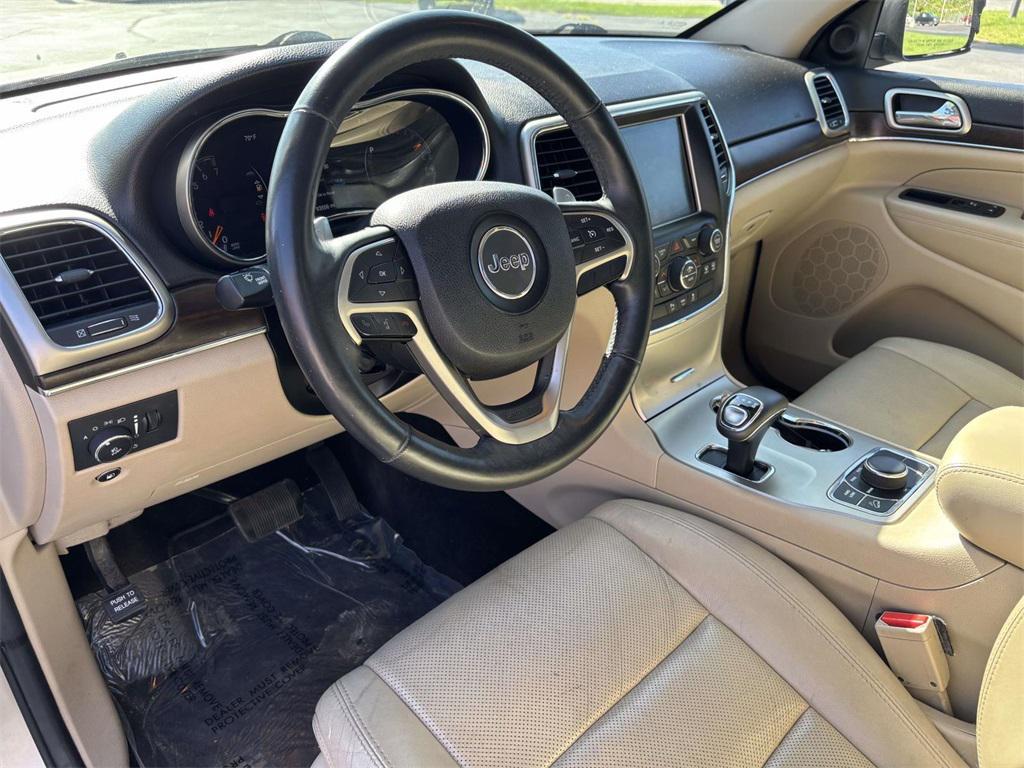 used 2014 Jeep Grand Cherokee car, priced at $13,839