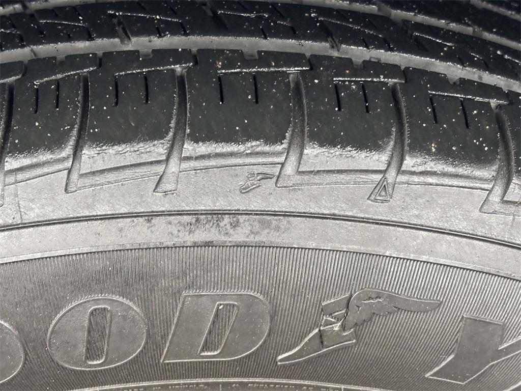 used 2019 Jeep Cherokee car, priced at $12,887