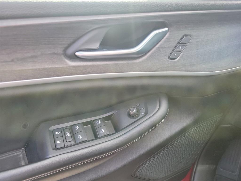 used 2023 Jeep Grand Cherokee L car, priced at $32,083