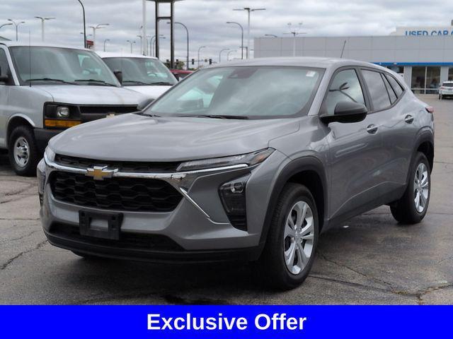 used 2025 Chevrolet Trax car, priced at $19,999