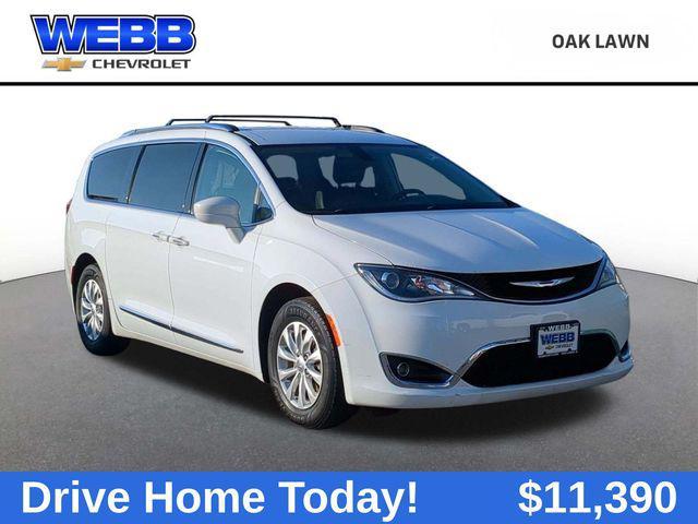 used 2018 Chrysler Pacifica car, priced at $11,390