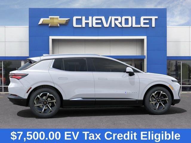 new 2024 Chevrolet Equinox car, priced at $43,295