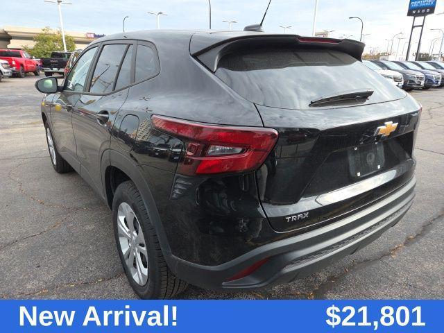 used 2025 Chevrolet Trax car, priced at $21,801
