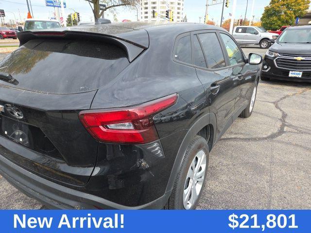 used 2025 Chevrolet Trax car, priced at $21,801