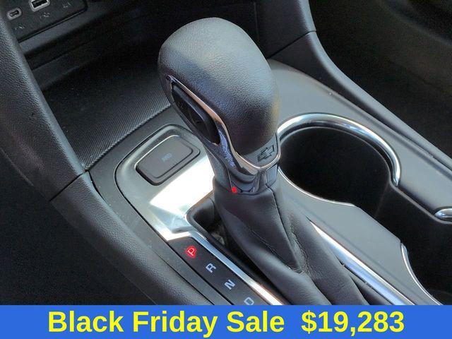 used 2023 Chevrolet Equinox car, priced at $19,283