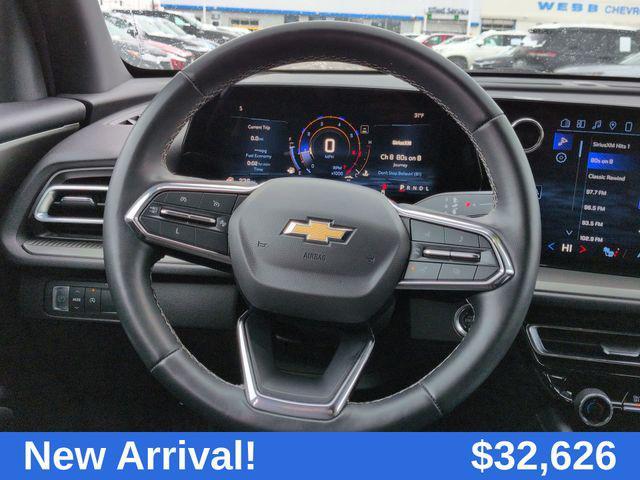 used 2024 Chevrolet Traverse car, priced at $32,626