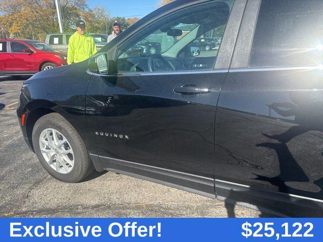 used 2022 Chevrolet Equinox car, priced at $25,122