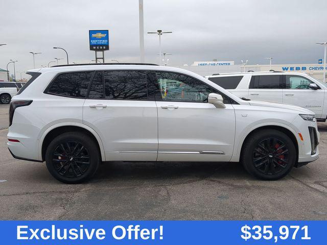used 2022 Cadillac XT6 car, priced at $35,971