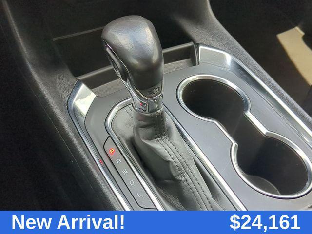 used 2021 Chevrolet Traverse car, priced at $24,161