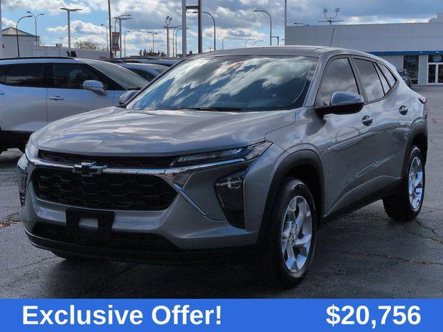used 2025 Chevrolet Trax car, priced at $20,756