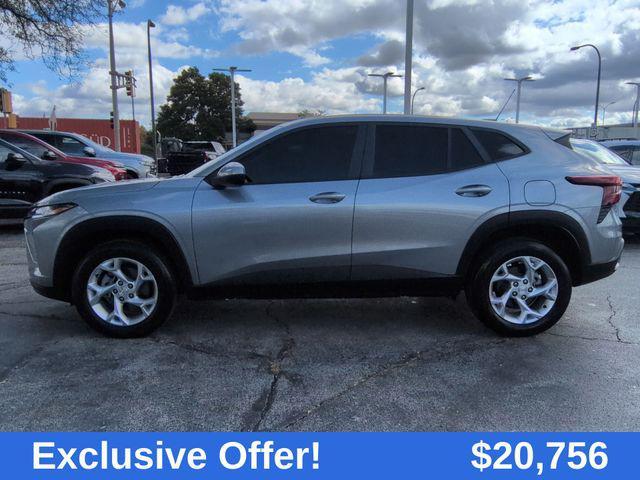 used 2025 Chevrolet Trax car, priced at $20,756
