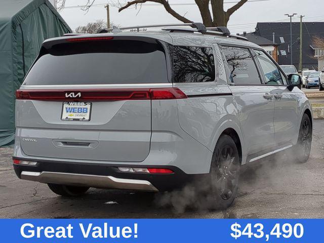 used 2024 Kia Carnival car, priced at $43,490