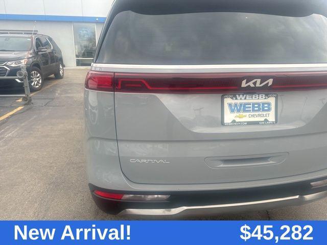 used 2024 Kia Carnival car, priced at $45,282