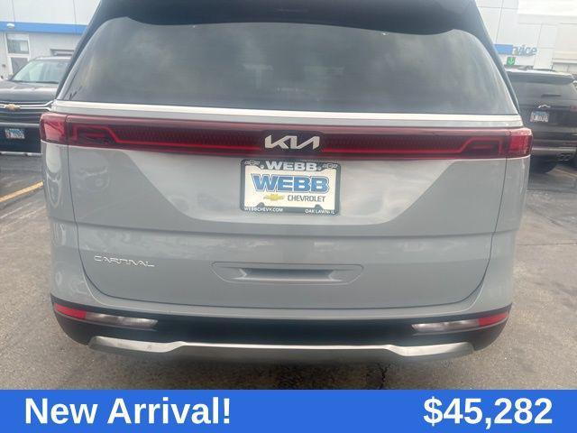 used 2024 Kia Carnival car, priced at $45,282