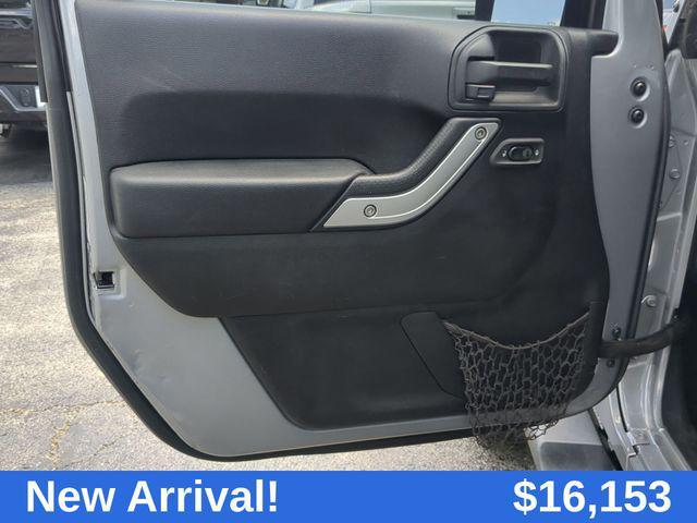 used 2014 Jeep Wrangler Unlimited car, priced at $16,153