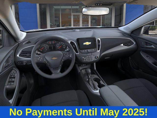 new 2024 Chevrolet Malibu car, priced at $25,183