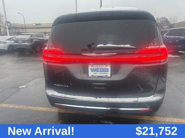 used 2022 Chrysler Pacifica car, priced at $21,752