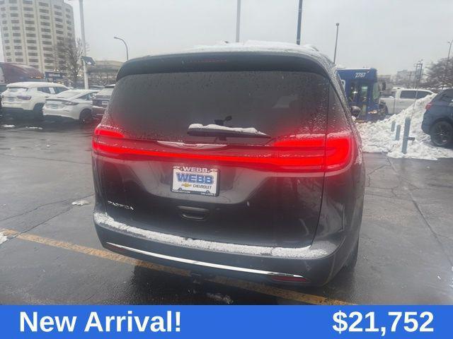 used 2022 Chrysler Pacifica car, priced at $21,752