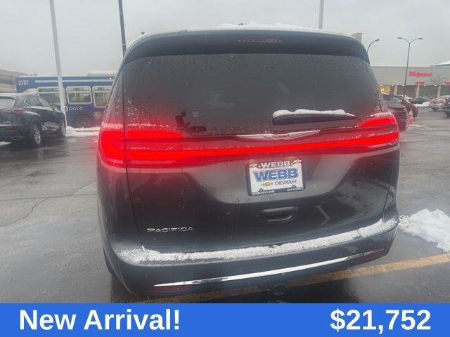 used 2022 Chrysler Pacifica car, priced at $21,752