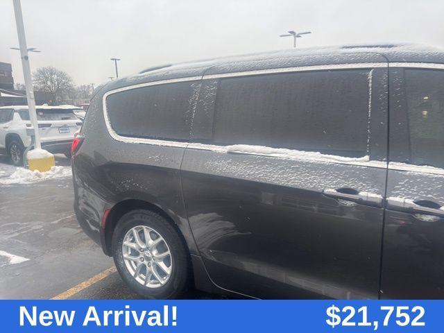 used 2022 Chrysler Pacifica car, priced at $21,752