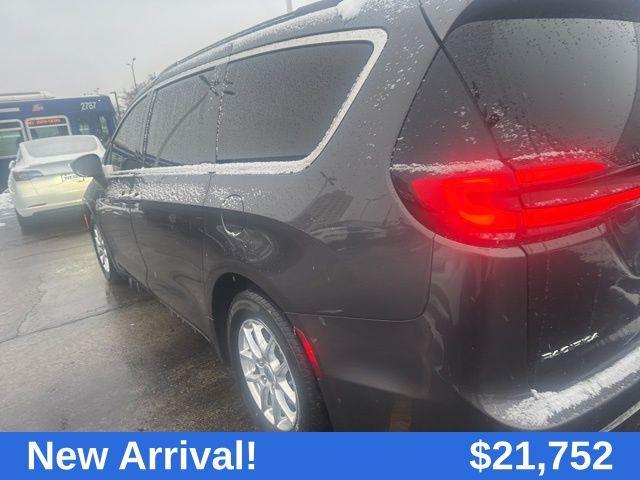 used 2022 Chrysler Pacifica car, priced at $21,752